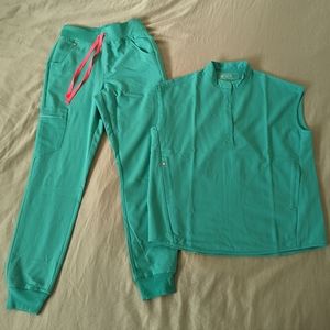 Figs Surgical Green Scrub Set BNWOT